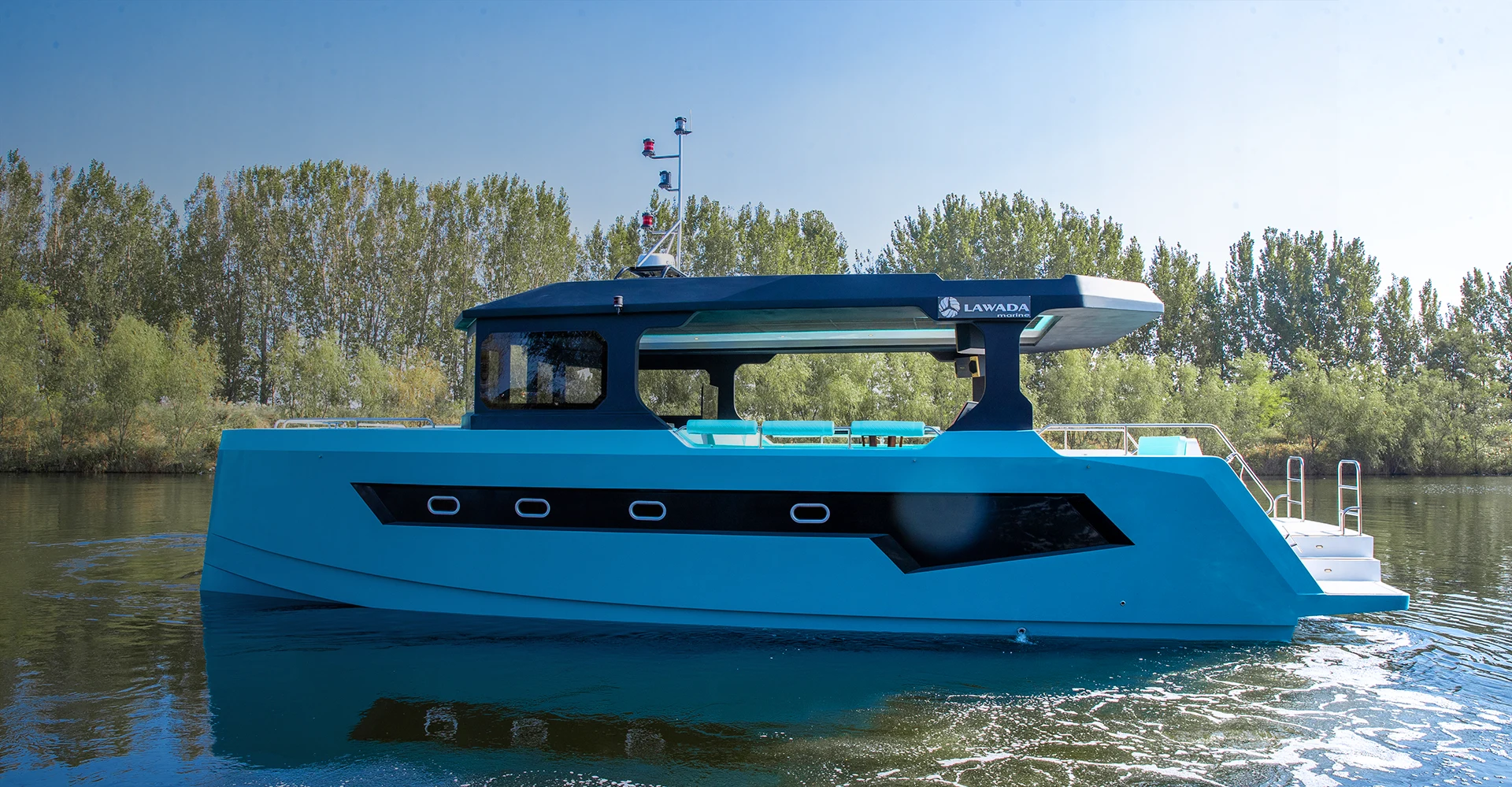 Umthengisi we-Yacht orhwebo