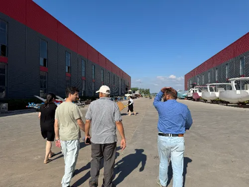 I-LAWADA® ifumana abaSebenzi basePakistan kwiFactory Tour kunye noNxibelelwano lwezoShishino